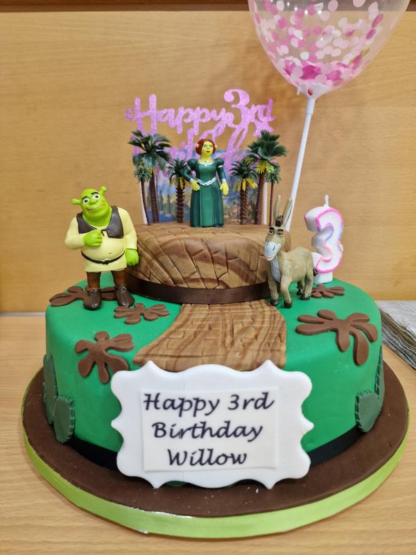Blue Fairy Cakes: Shrek Baby Birthday cake