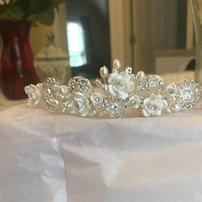 beautiful lemon/white rose and crystal/pearl tiara 