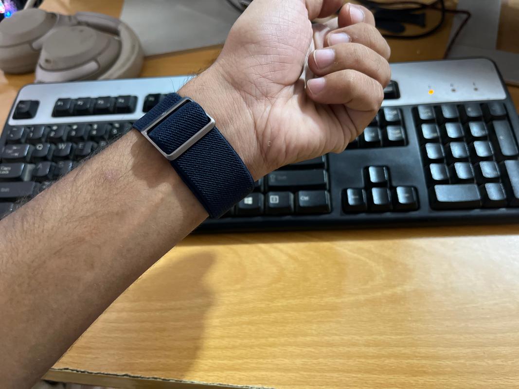 Spigen Lite Fit Ultra Apple Watch Band