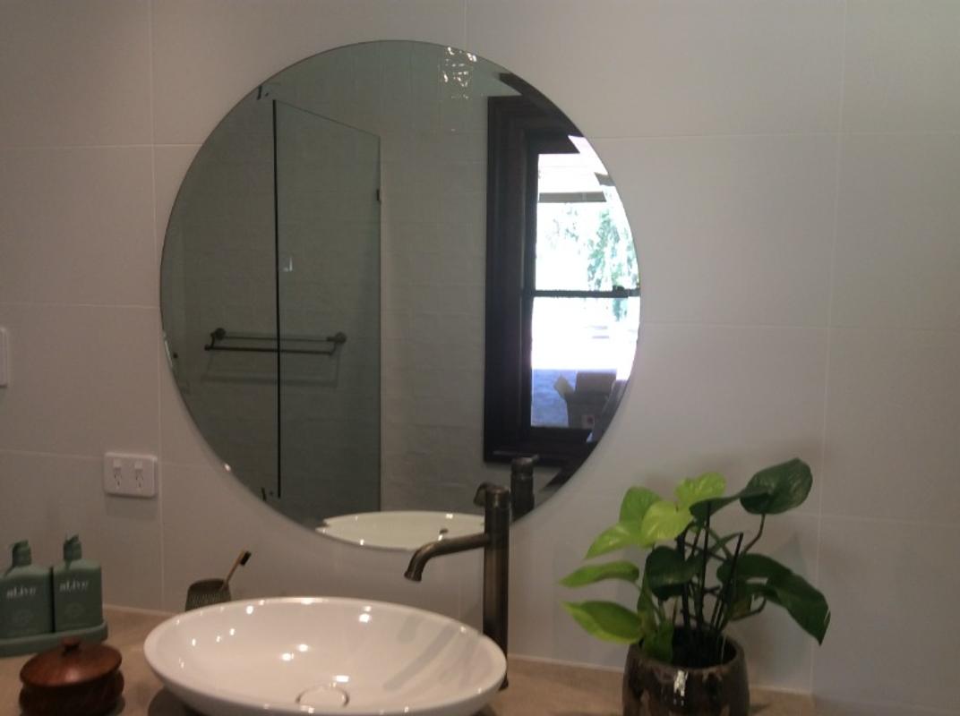Builder Round Beveled Bathroom Mirror — SHINE MIRRORS AUSTRALIA