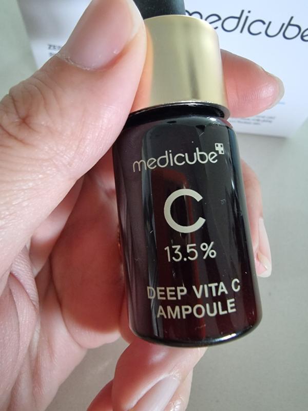 Deep Vita C Ampoule MEDICUBE SG