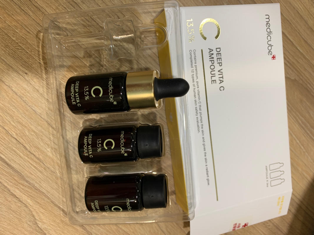 Deep Vita C Ampoule MEDICUBE MY