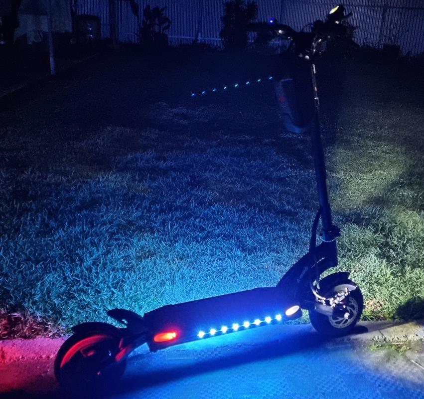 Scooter Hut Kaabo MANTIS 10 DUO v2 Electric Scooter