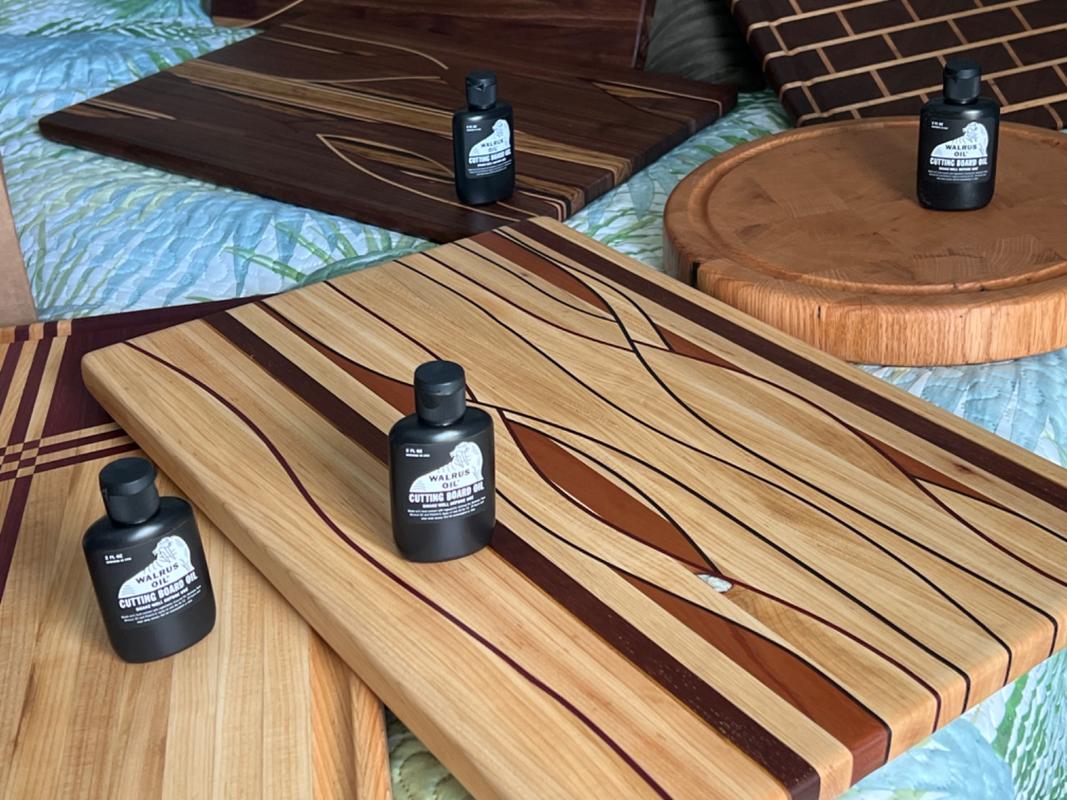Hardwood Cutting Board Kit with 2 oz. Walrus Oil, 9-1/2''W x 16''L x 3