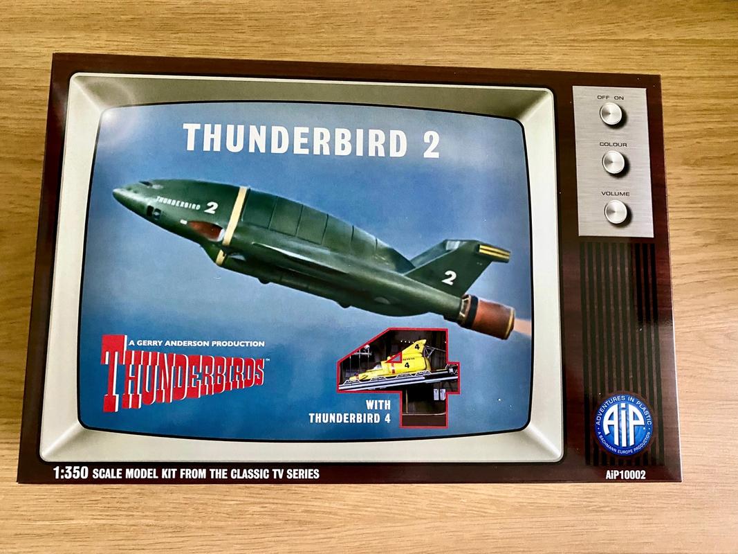 1:350 Thunderbird 2 with Thunderbird 4 Model Kit