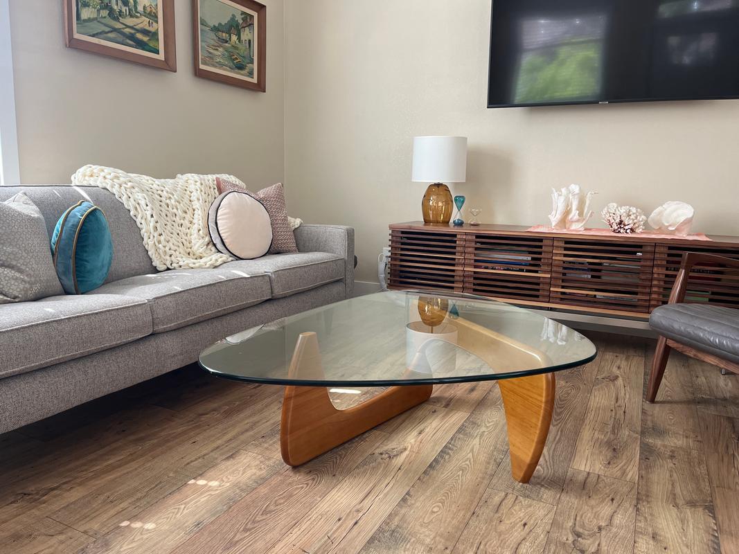 modholic triangle coffee table