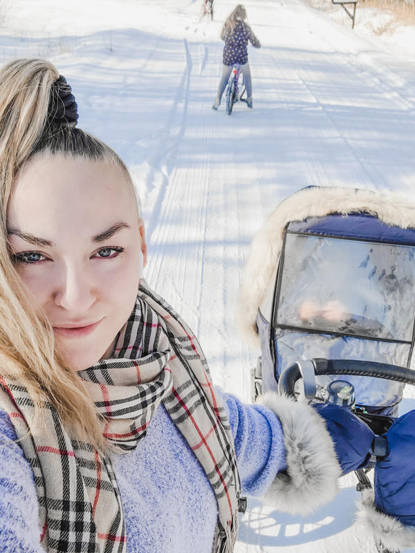 Stroller in hotsell the snow