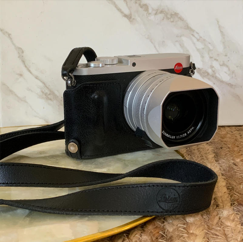 MegaGear Leica Q-P Q (Typ 116) Top Grain Leather Camera Half