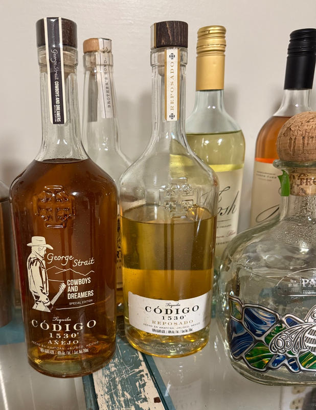 Código 1530 George Strait Añejo Tequila 