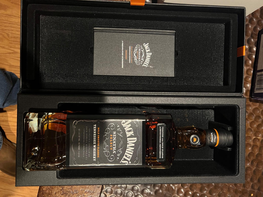 Jack Daniel's Sinatra Select | Frank Sinatra Tennessee Whiskey 1L