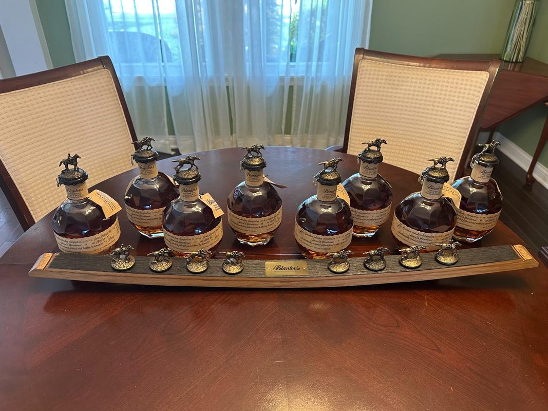 【Blanton's】ブラントンコルク栓 8個コンプリートセット Blanton's Original Single Barrel | Complete 8-Bottle Horse