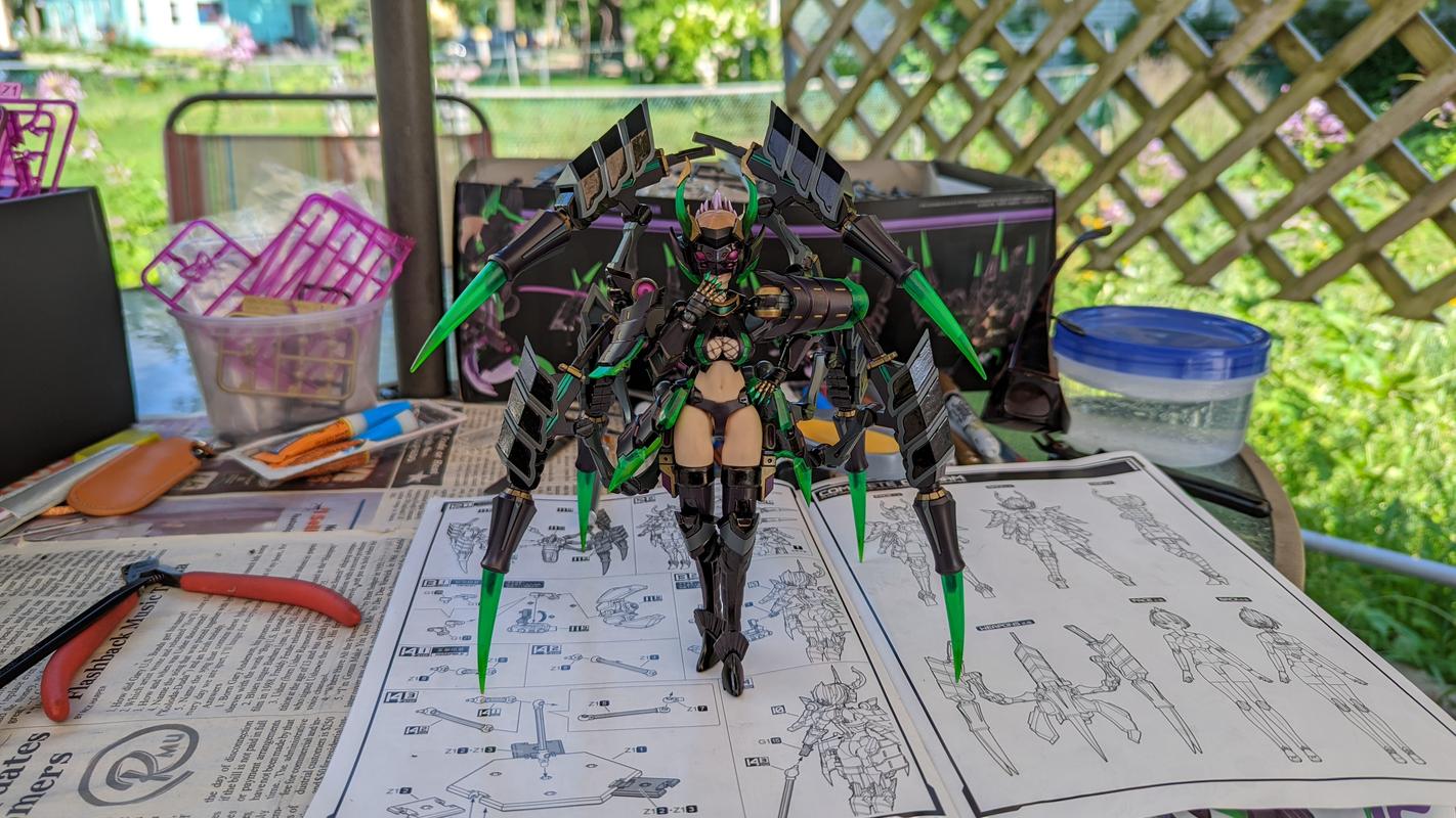 A.T.K. Girl Arachne 2.0 1/12 Scale Model Kit – USA Gundam Store