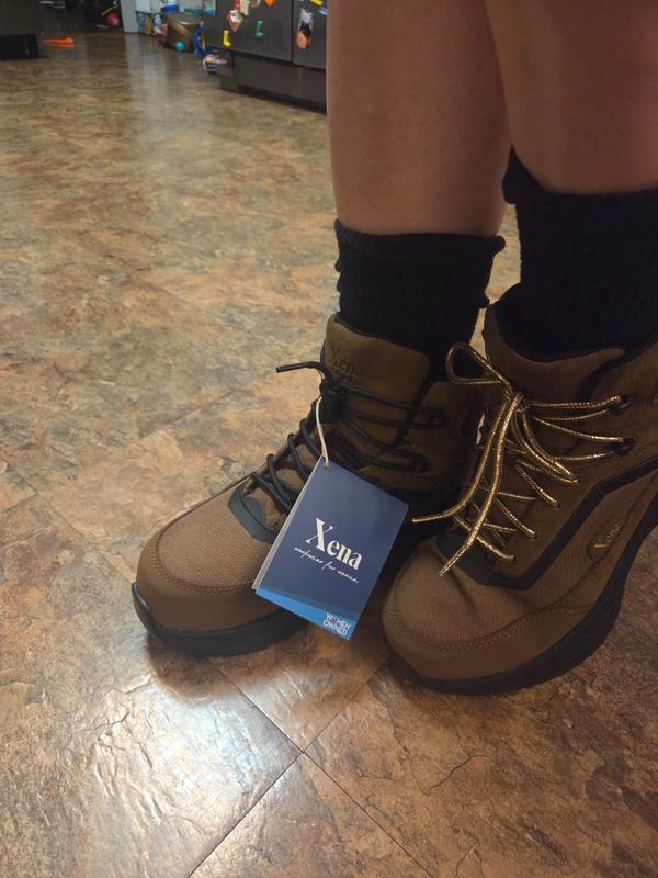 Luna — Women's Waterproof Composite Toe Sneaker | Xena