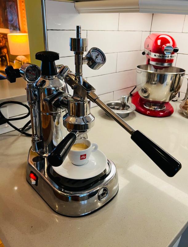 AirBuster® release valve and chamber for La Pavoni Lever group heads