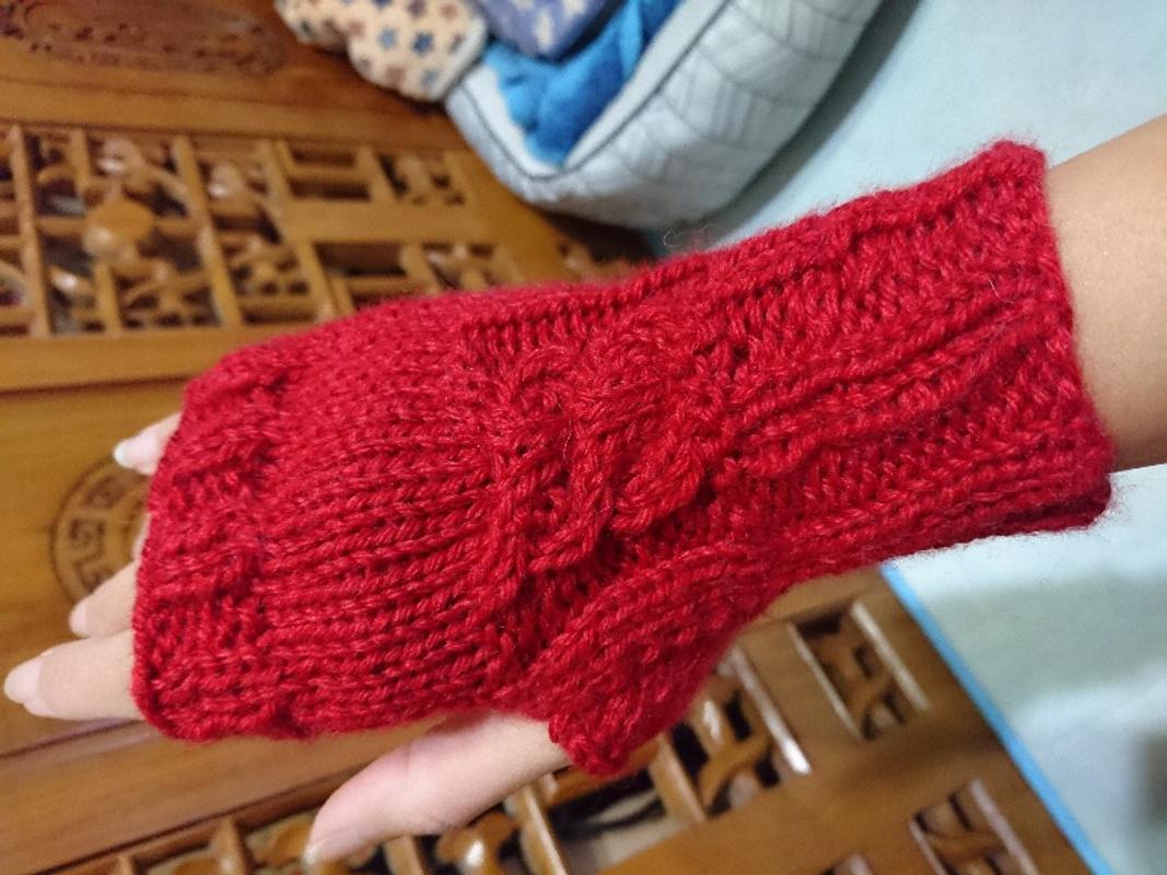 Long Ribbed Gloves – Vintage Knitting Pattern, PDF – Red Basket Crafts