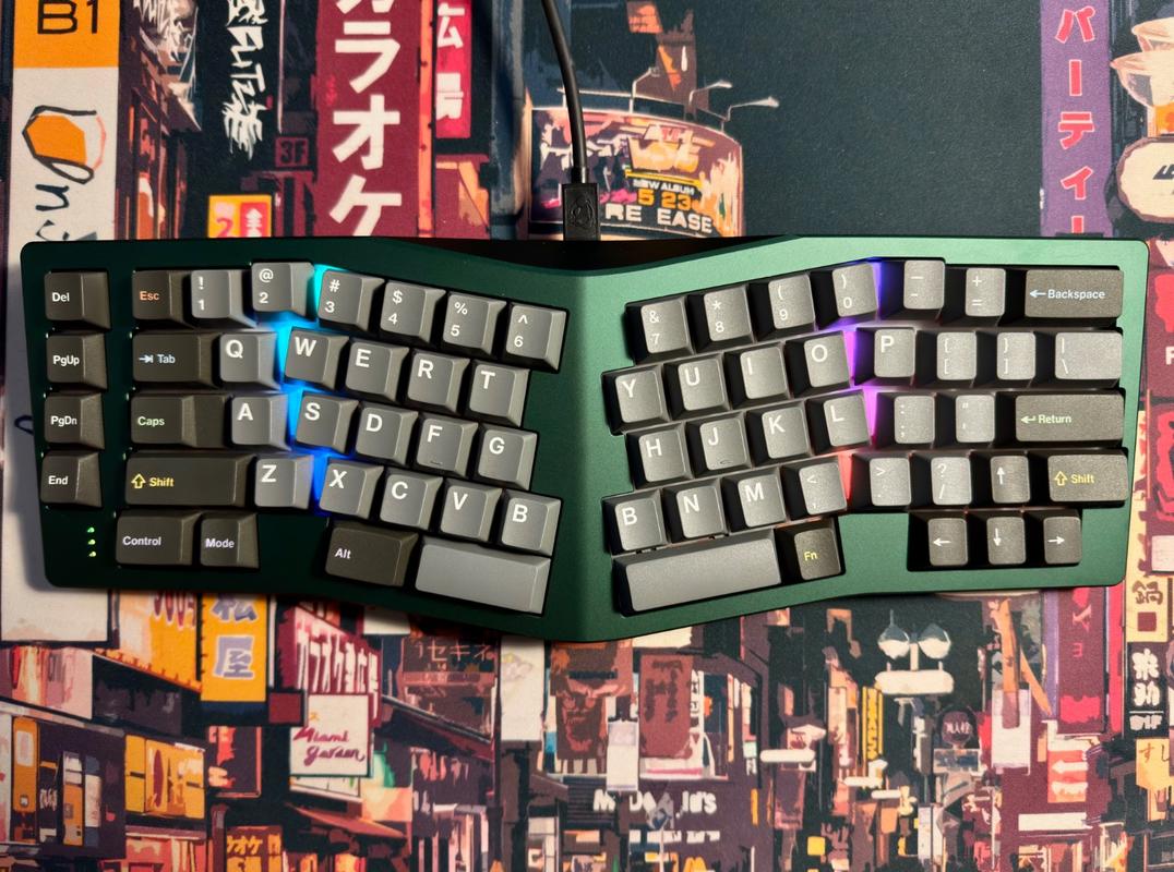 Qwertykeys Neo Ergo シルバー、リストレスト付き Neo ergo – Qwertykeys