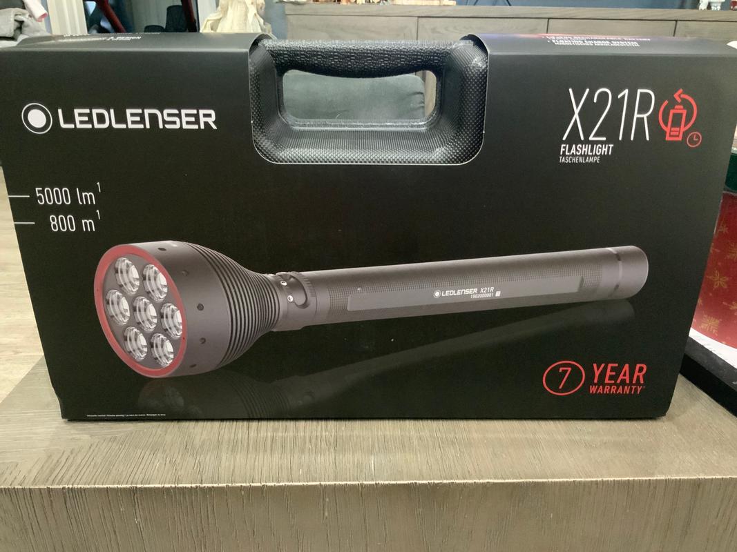 Ledlenser, X21R Rechargeable Professional Flashlight, High Power LED, 5,000  Lumens, 2,600-Foot Beam