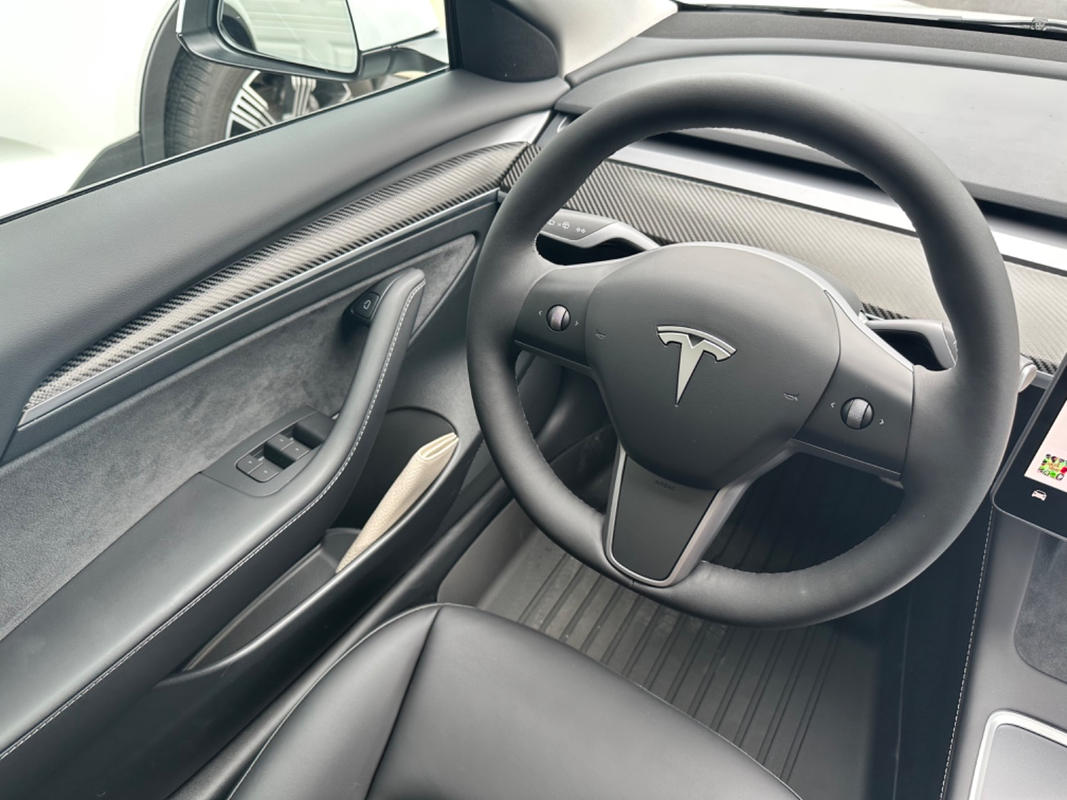 MASHA Housse de tableau de bord pour Tesla Model 3/Y, tapis de tableau de  bord en flanelle compatible avec Tesla Model Y Model 3 2017-2021 2022 2023