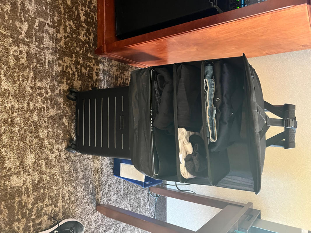 CarryOn Closet Lite Solgaard