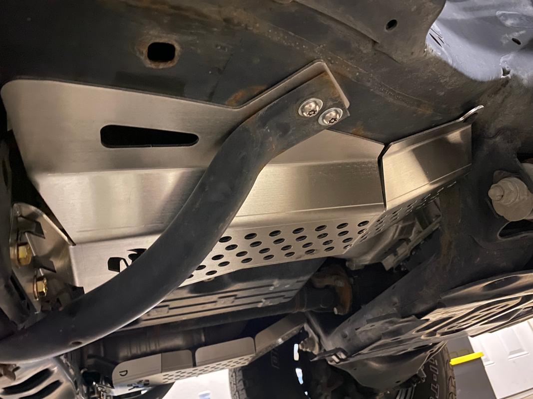 Cali Raised Catalytic Converter Shield For 4Runner (20142023