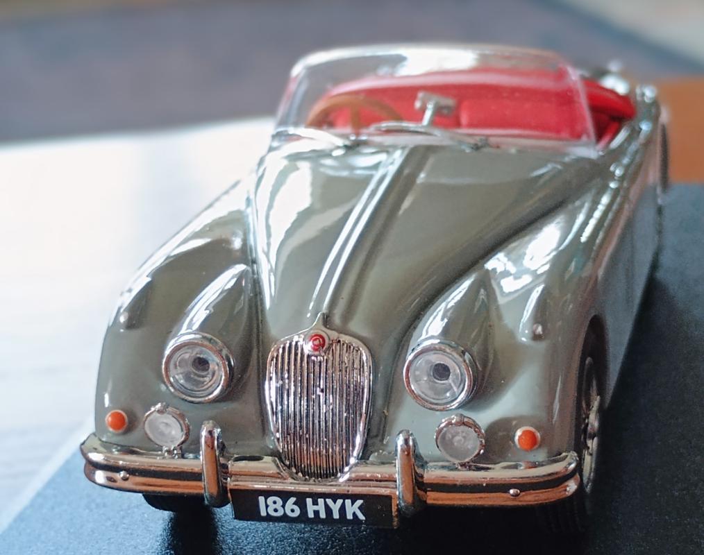OXFORD DIECAST 1:43 Scale Jaguar XK150 Roadster Mist Grey — Oxford