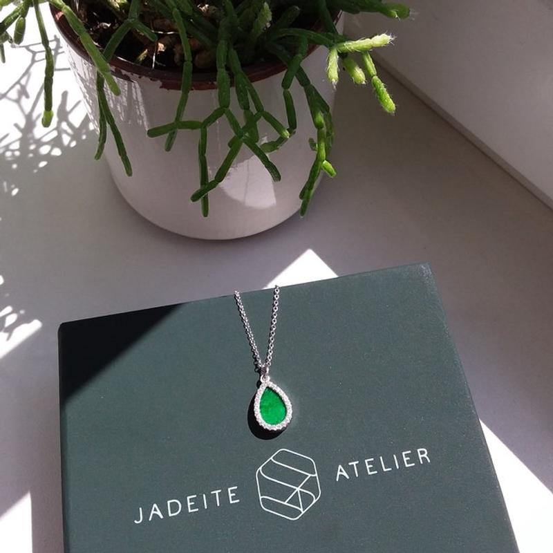 AQUA 水 Necklace in Green Jade - Jadeite Atelier