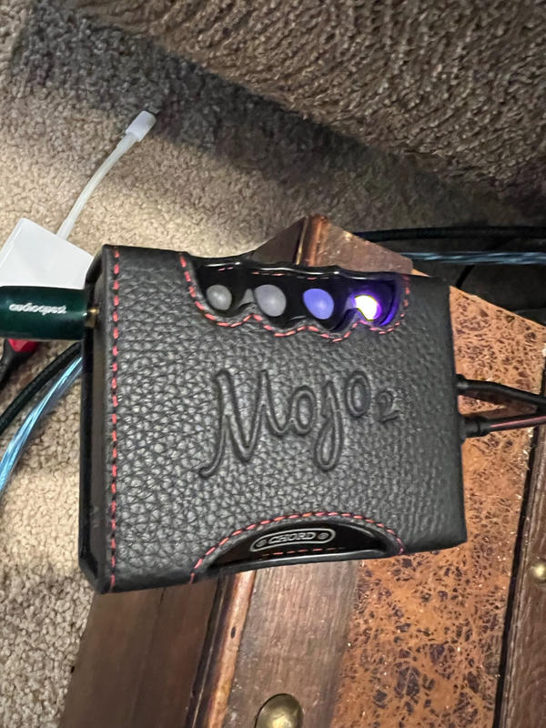 アンプ Chord Mojo Chord Mojo Review – The SHOCKING Truth? - Home Studio Basics