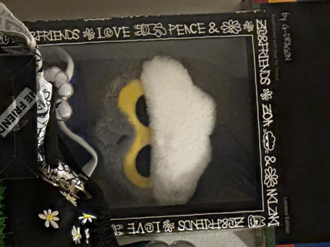 PRE-ORDER] ZO&FRIENDS ZOA RUG – LINE FRIENDS SQUARE