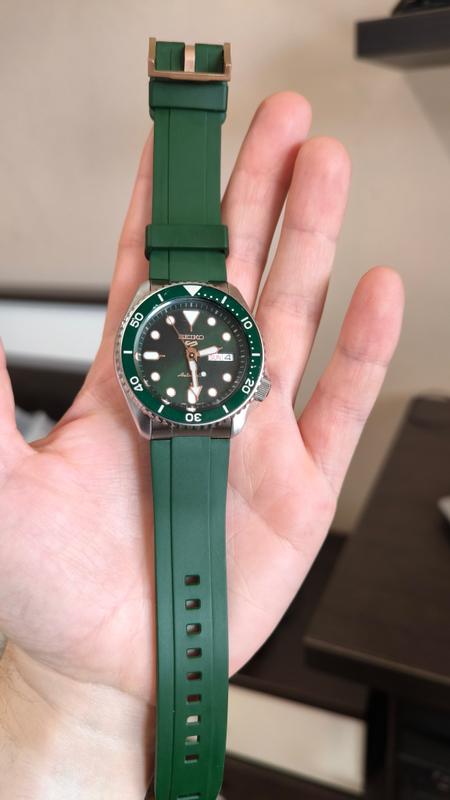 Seiko green rubber online strap