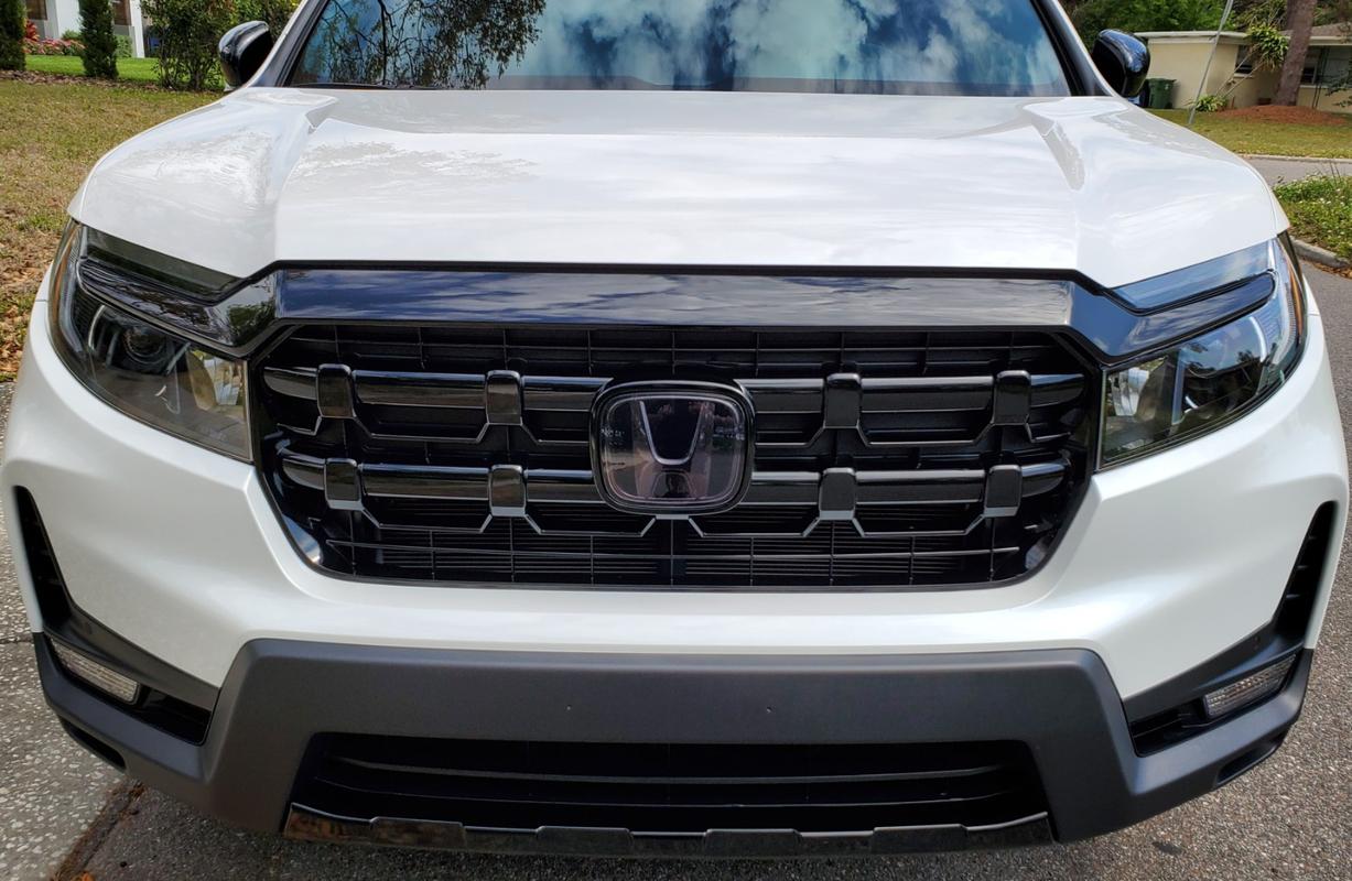 Honda Ridgeline (2021+ ) Front Emblem Cover