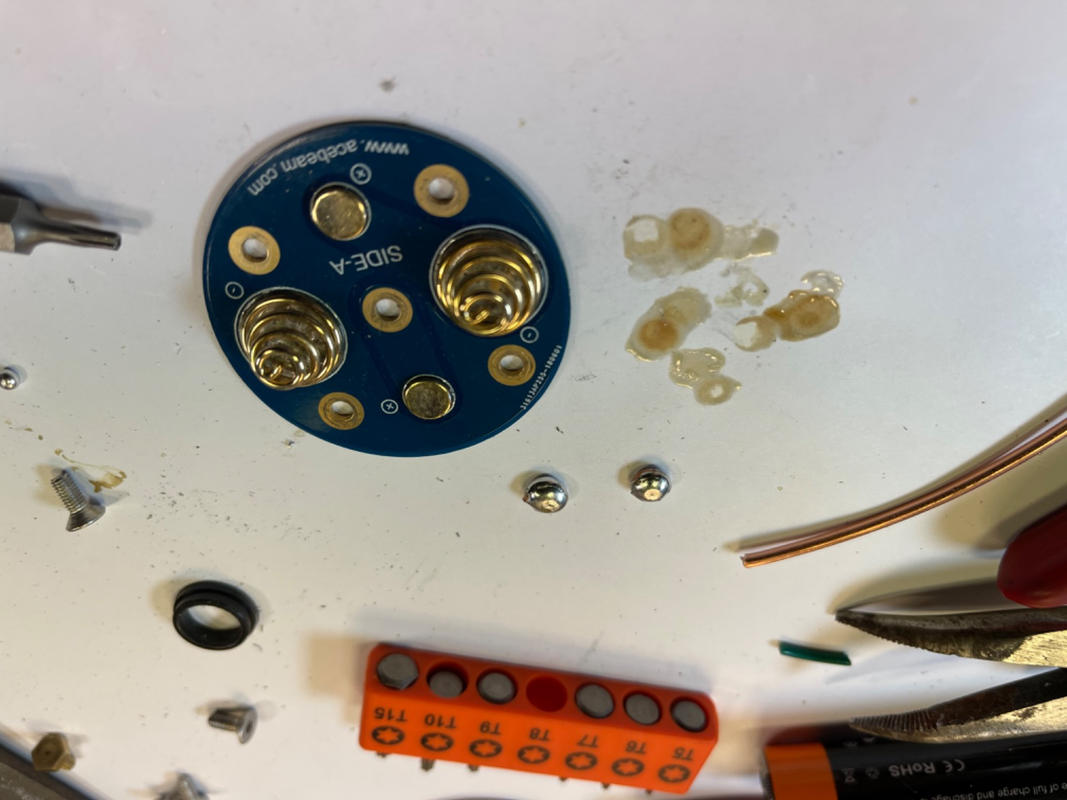 18650 30A Button Top (Rechargeable) Li-ion Battery 3.7V FREE