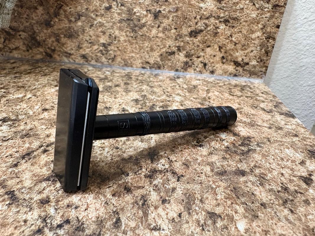 Henson Shaving AL13 ++ JET BLACK 深剃モデル Henson-Shaving-New-Beveled-