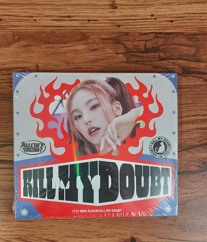 Itzy - KILL MY DOUBT (Digipack Ver.) - Music & Performance