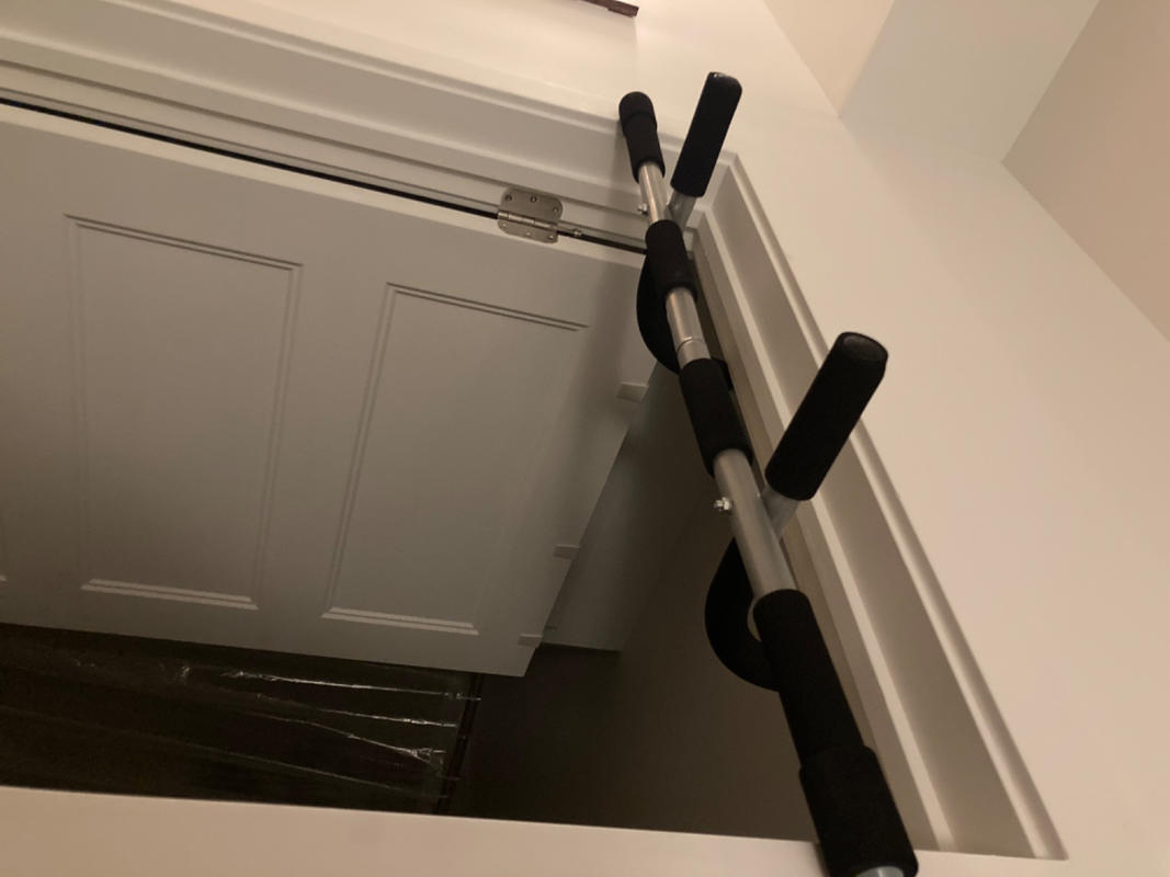 Pull up bar thin door online frame