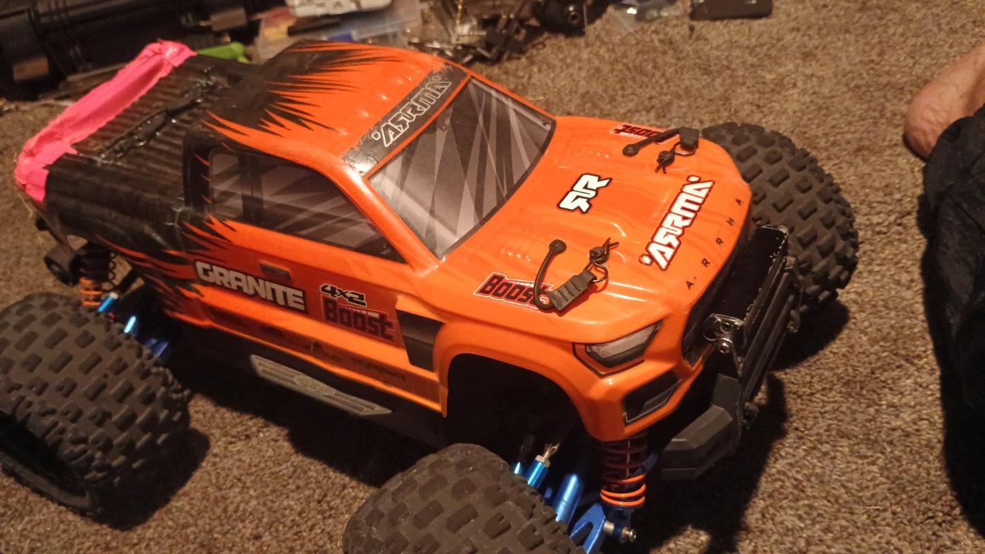 ARRMA GRANITE 4×4 RTR 2or3S Arrma Granite 4X2 BOOST 1/10 Electric RTR Monster Truck w