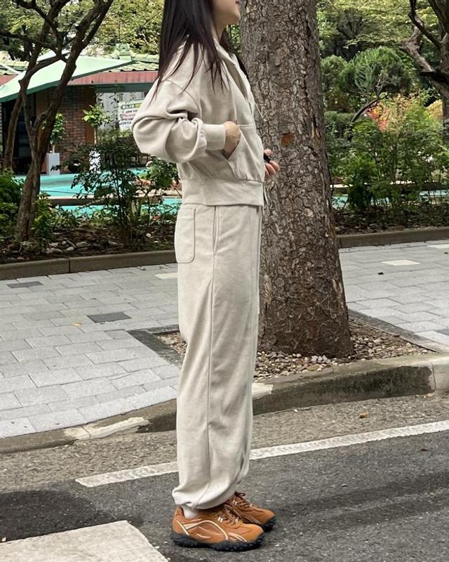 ジップアップクロップドフーディー IMG_7871_xEZ4WNT.jpg
