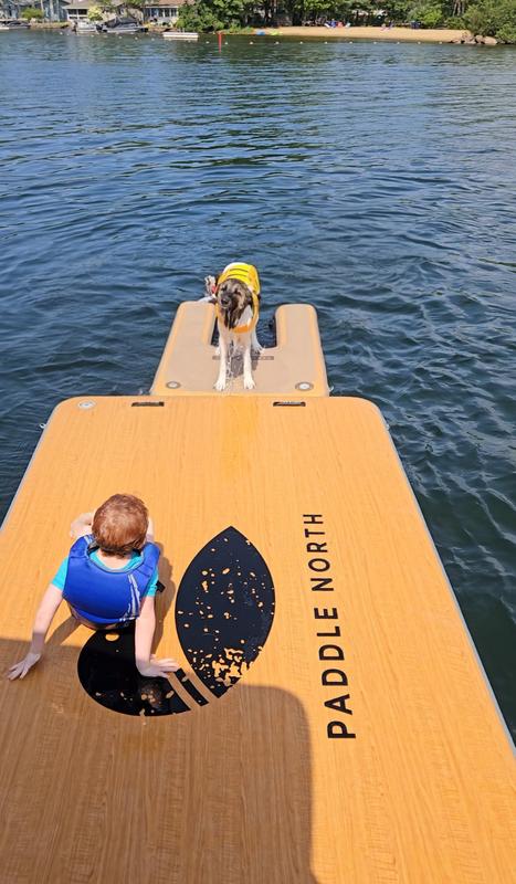 Inflatable Dog Ramp XL For Water – Floating Dock Ladder For Large Dogs Up To 250lbs (Boats, Pools, Lakes)