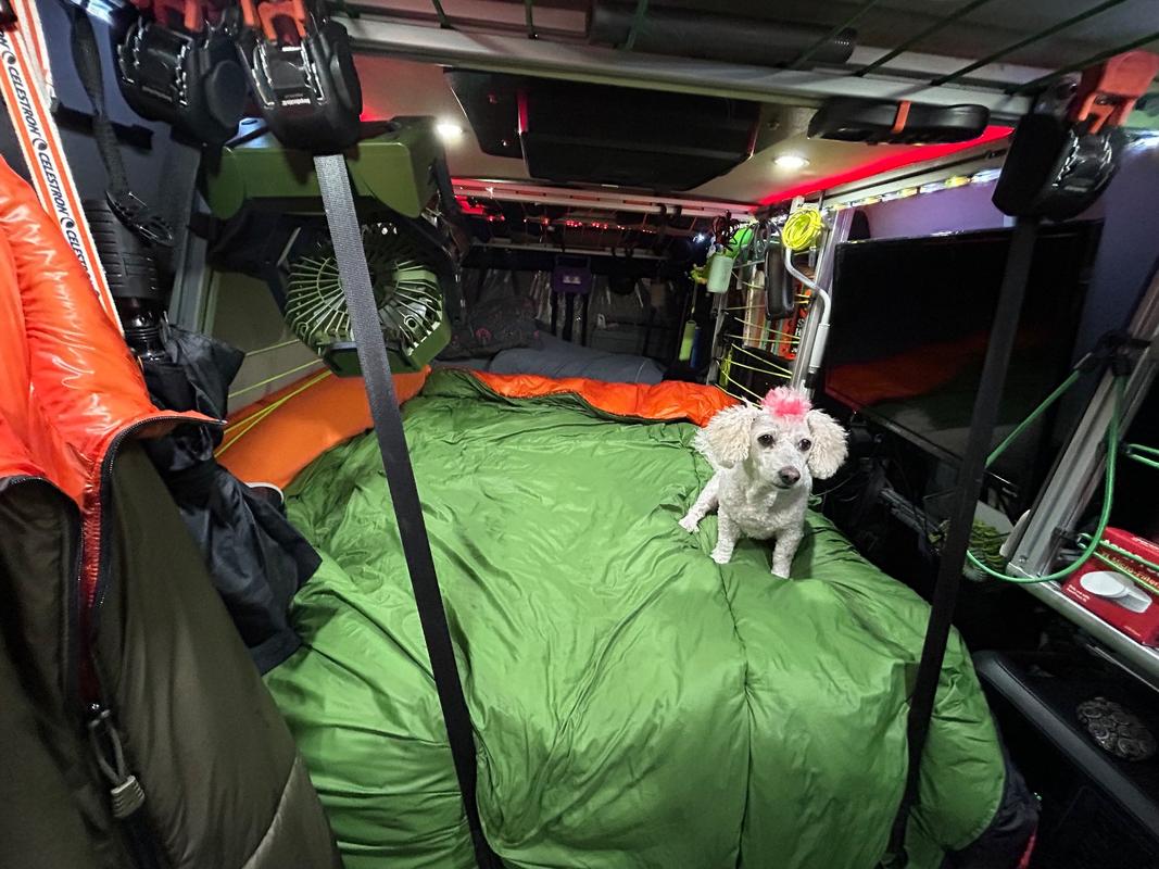 Convert | Lightweight Down Quilt/Sleeping Bag Hybrid