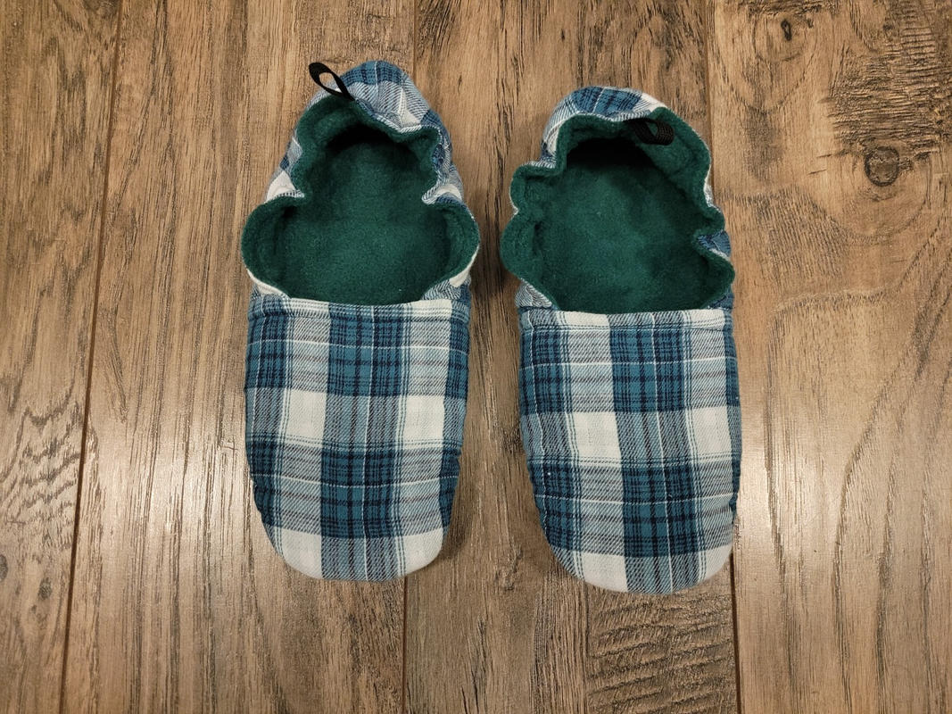 The discount comfy slippers