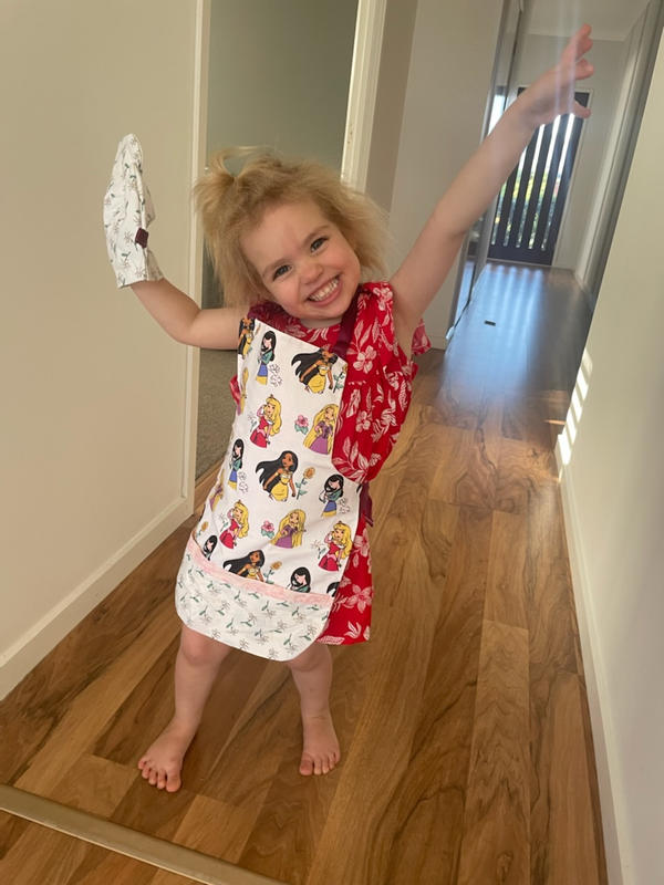 Tiny Chef Toy Oven Mitt & Apron Pattern