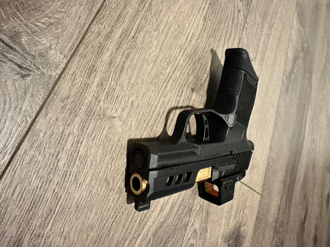 Holosun EPS Carry Red Dot - 2 MOA
