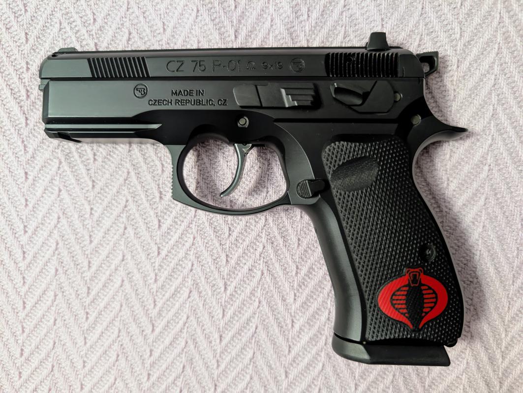 CZ 75 Palm Swell - Cobra Color-Fill & Liner - LOK Grips