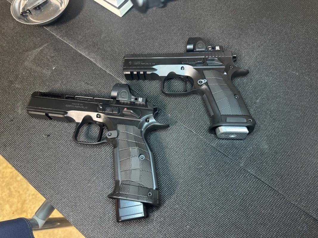 CZ Shadow 2 Palm Swell Bogies G10 Grips