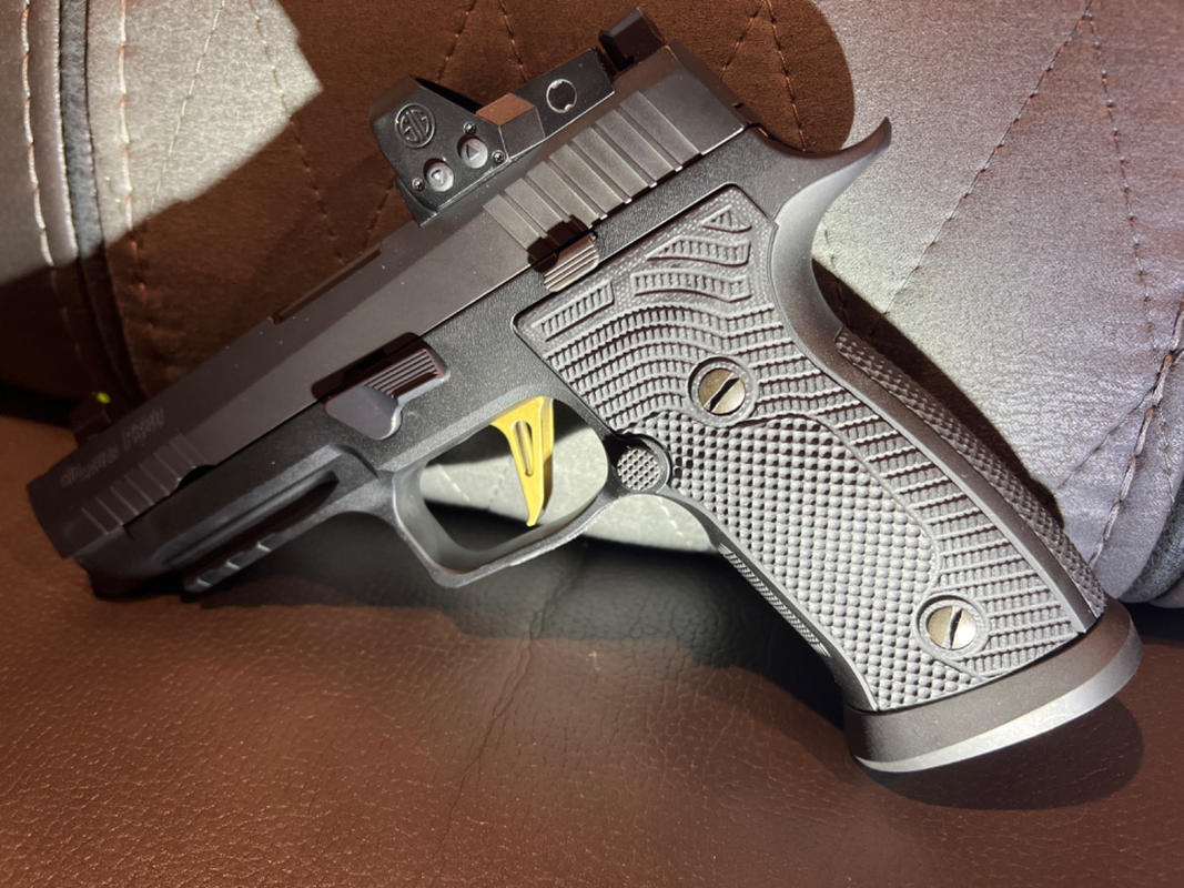 Sig AXG Grips | Buy Sig Sauer P320 AXG Veloce Grips - LOK Grips