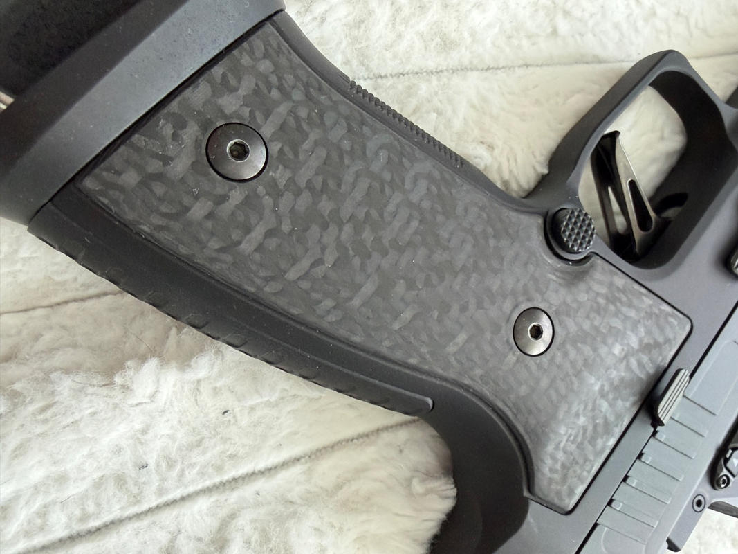 Sig Sauer P320 AXG | SXG Carbon Fiber Grips - LOK Grips