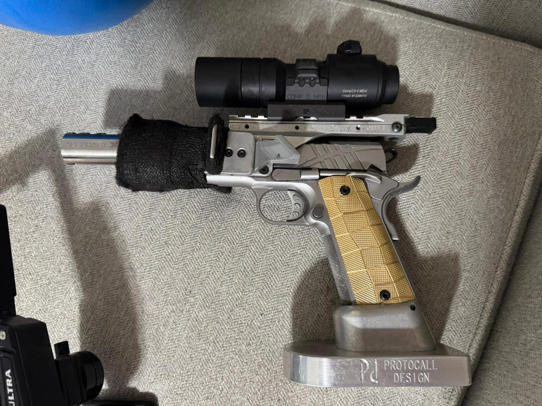 1911 Palm Swell GridLOK Brass - LOK Grips