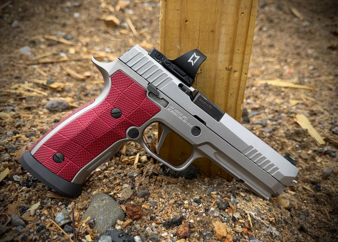 Sig Sauer P320 AXG GridLOK Grips and Backstrap Combo | Shop