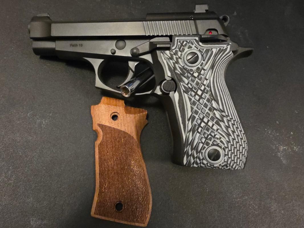 Beretta 84 | 81 Thin Checkered - LOK Grips