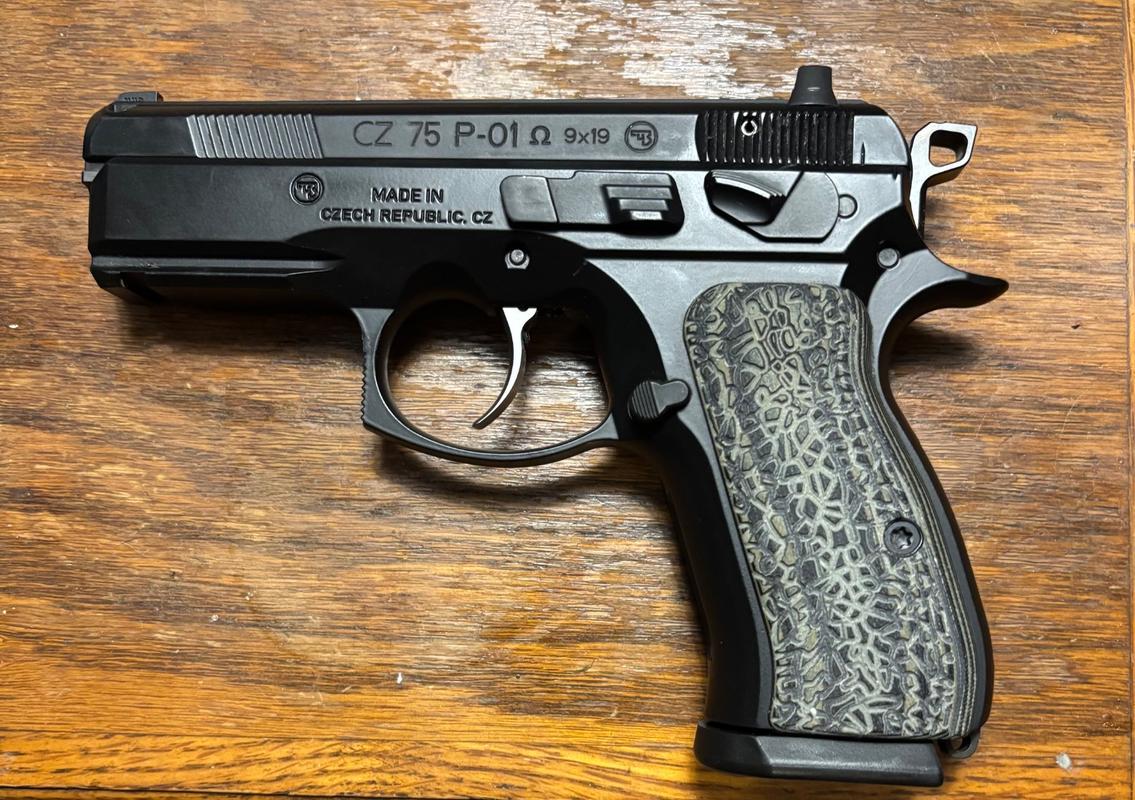 CZ 75 Mayhem - LOK Grips