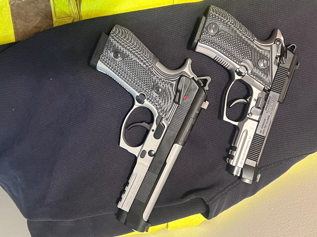 Beretta 92Xi Wraparound Grips | LOK Grips